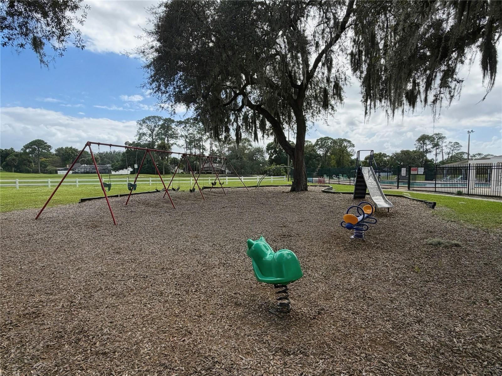 736 LAUREL WAY, Casselberry, FL 32707