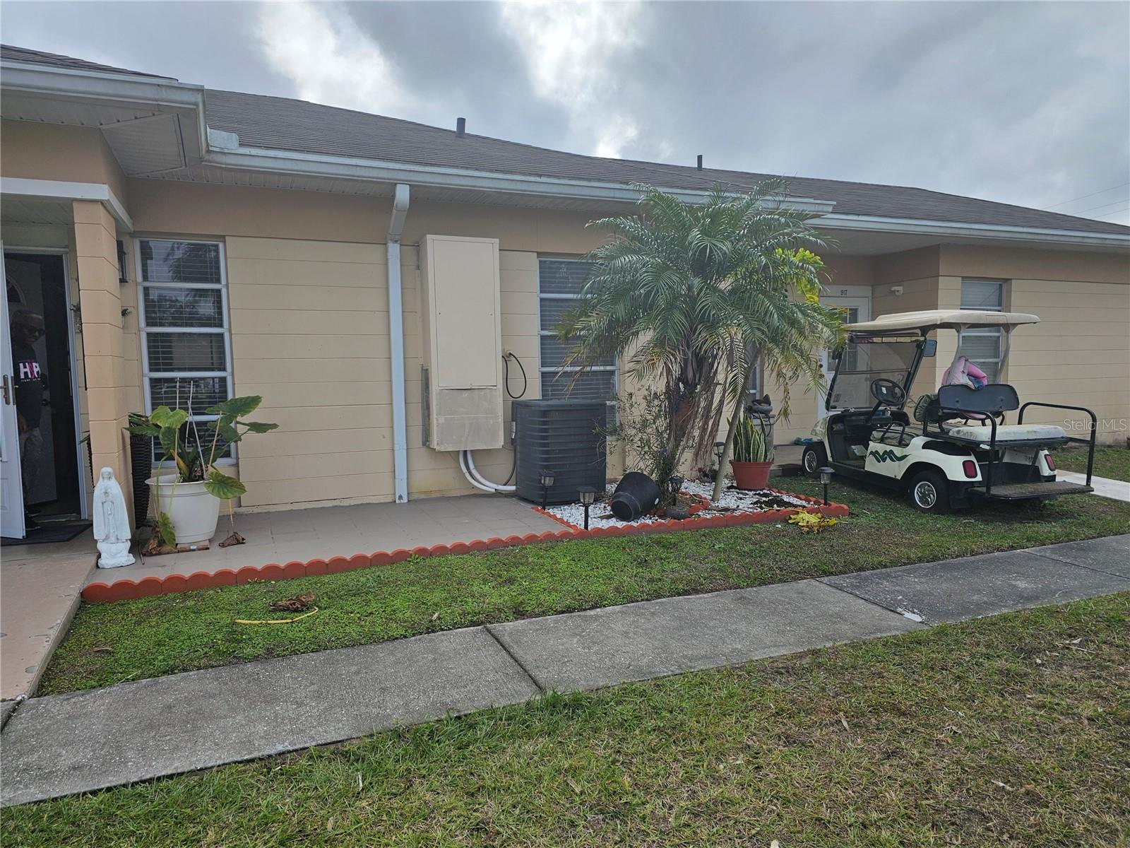 915 CLUB CIRCLE, Lakeshore, FL 33854