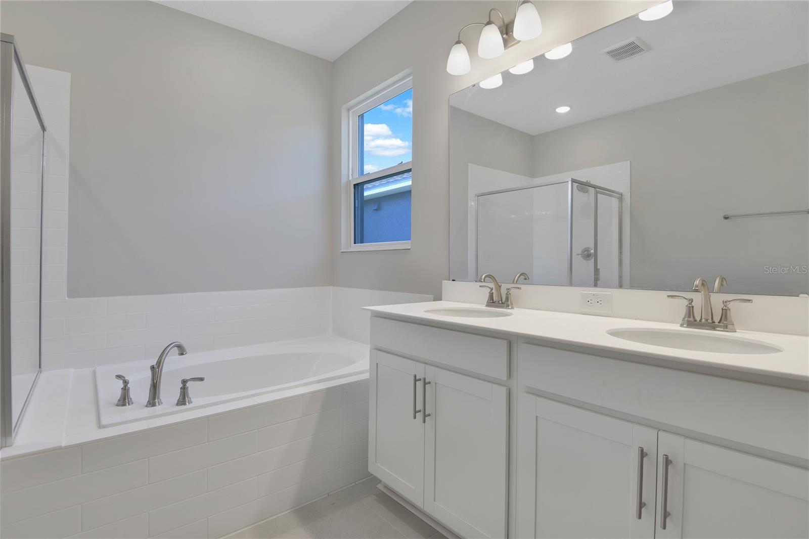1737 CARNELIAN STREET, Deland, FL 32720