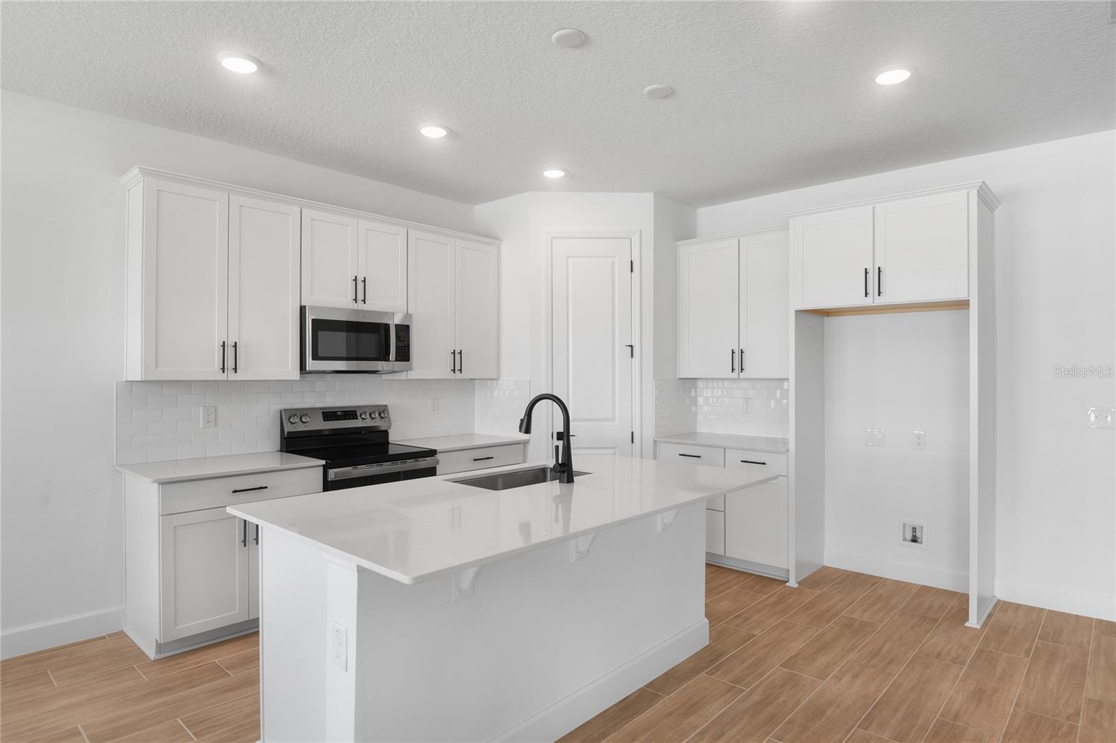 159 WATERSTONE LOOP, Tavares, FL 32778 159 WATERSTONE LOOP, Tavares, FL 32778