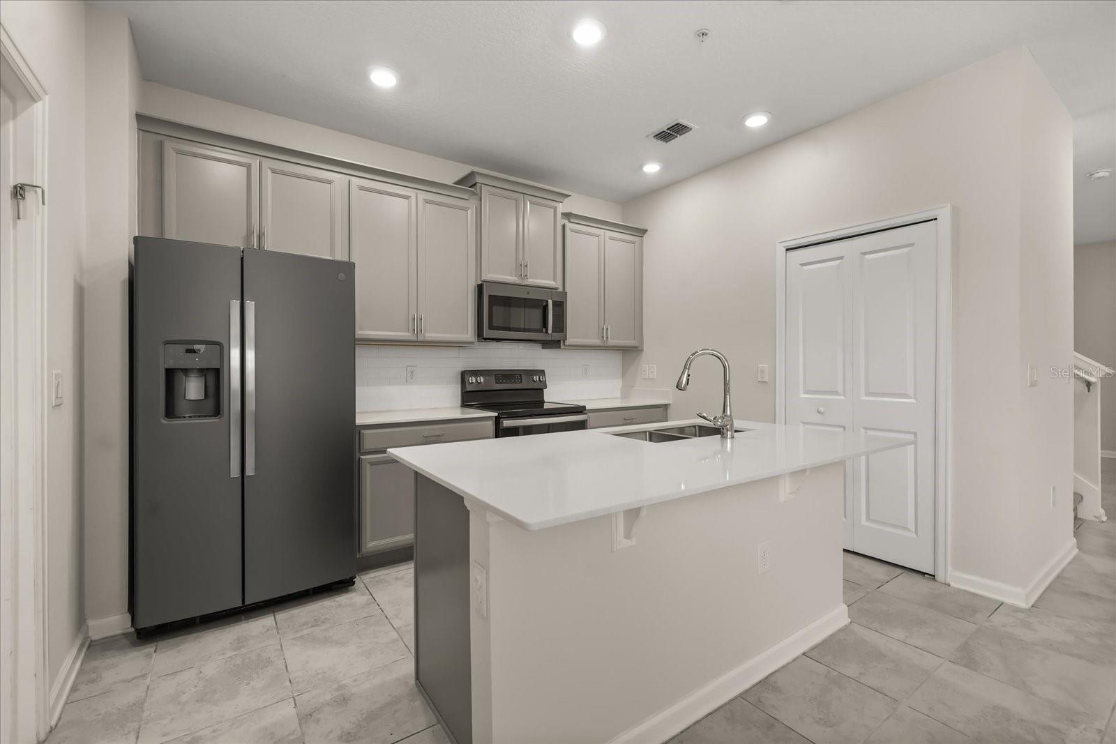 2966 AQUA VIRGO LOOP, #16, Orlando, FL 32837 2966 AQUA VIRGO LOOP, #16, Orlando, FL 32837