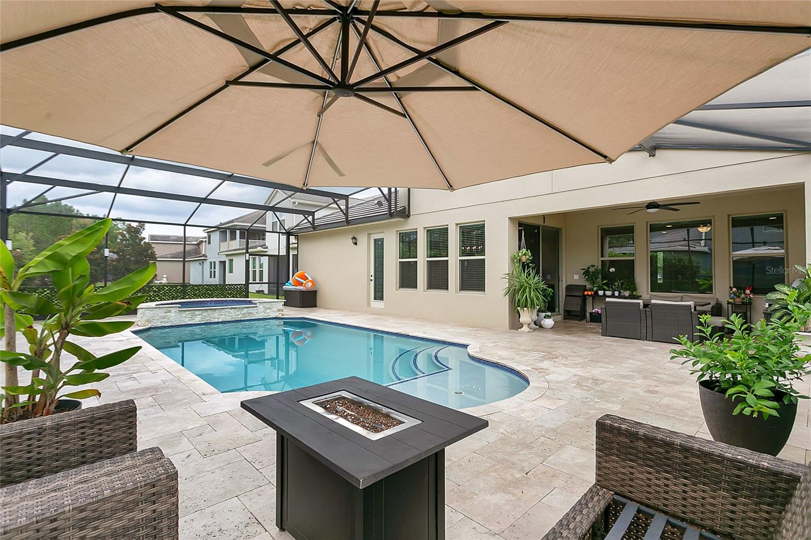 POOL / SPA