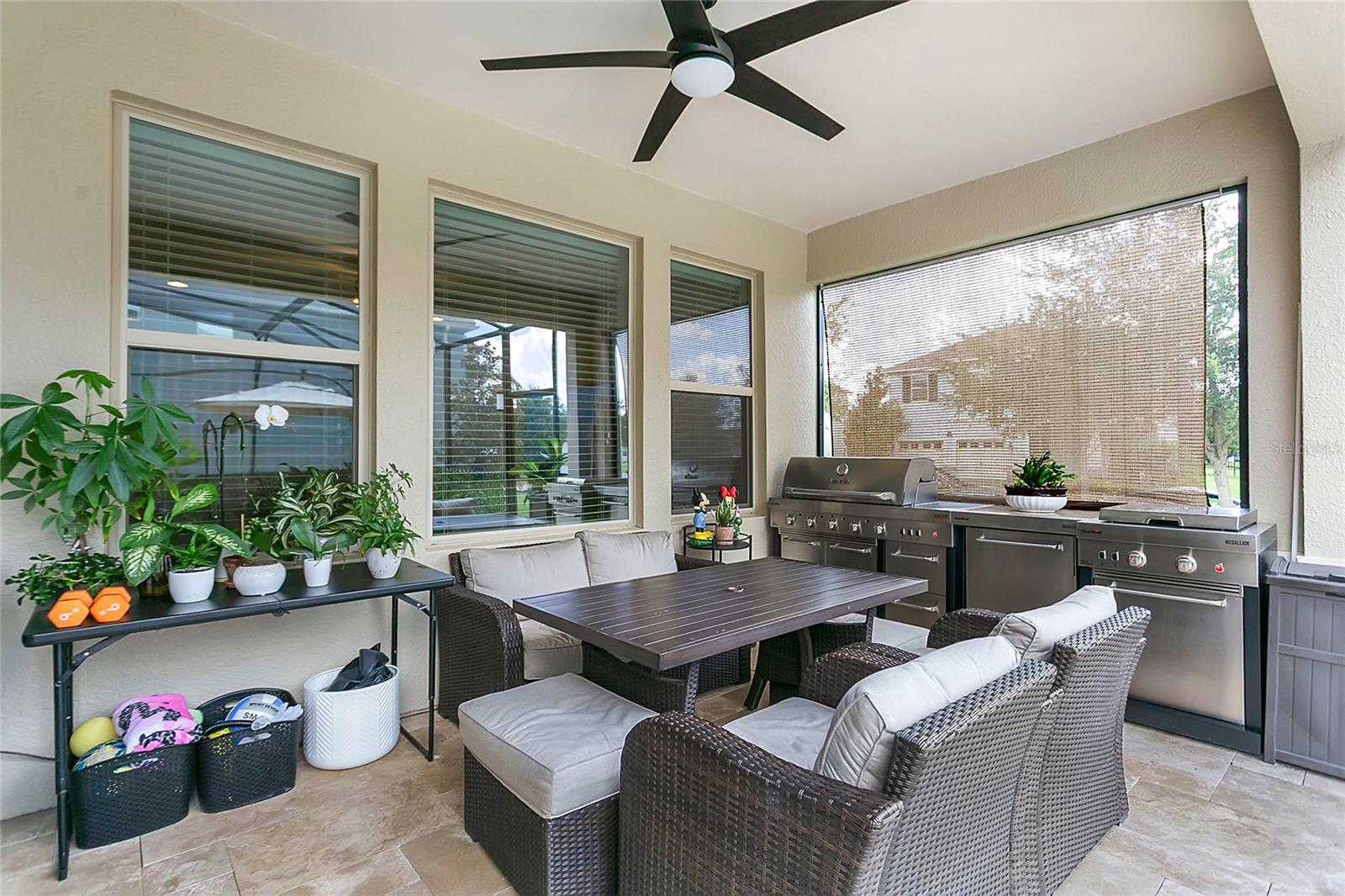 COVERED LANAI