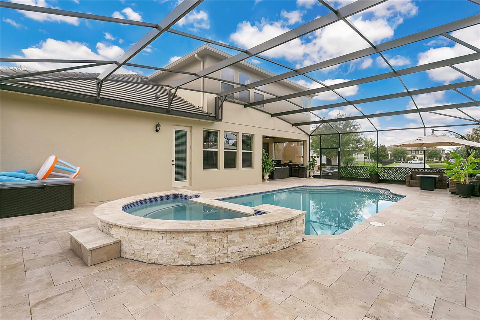 POOL / SPA