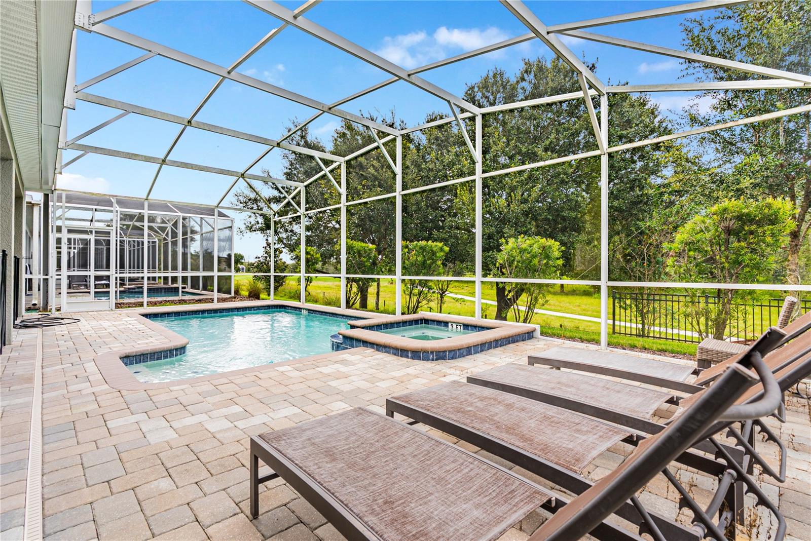 8809 CRUDEN BAY COURT, Davenport, FL 33896 8809 CRUDEN BAY COURT, Davenport, FL 33896