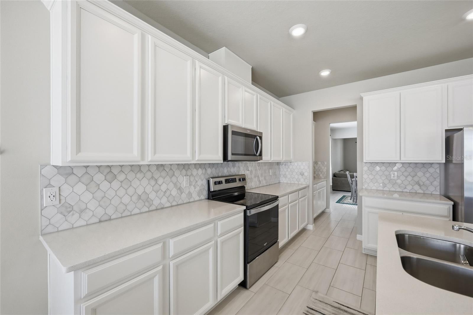 2252 CROSSBOW STREET, Clermont, FL 34715