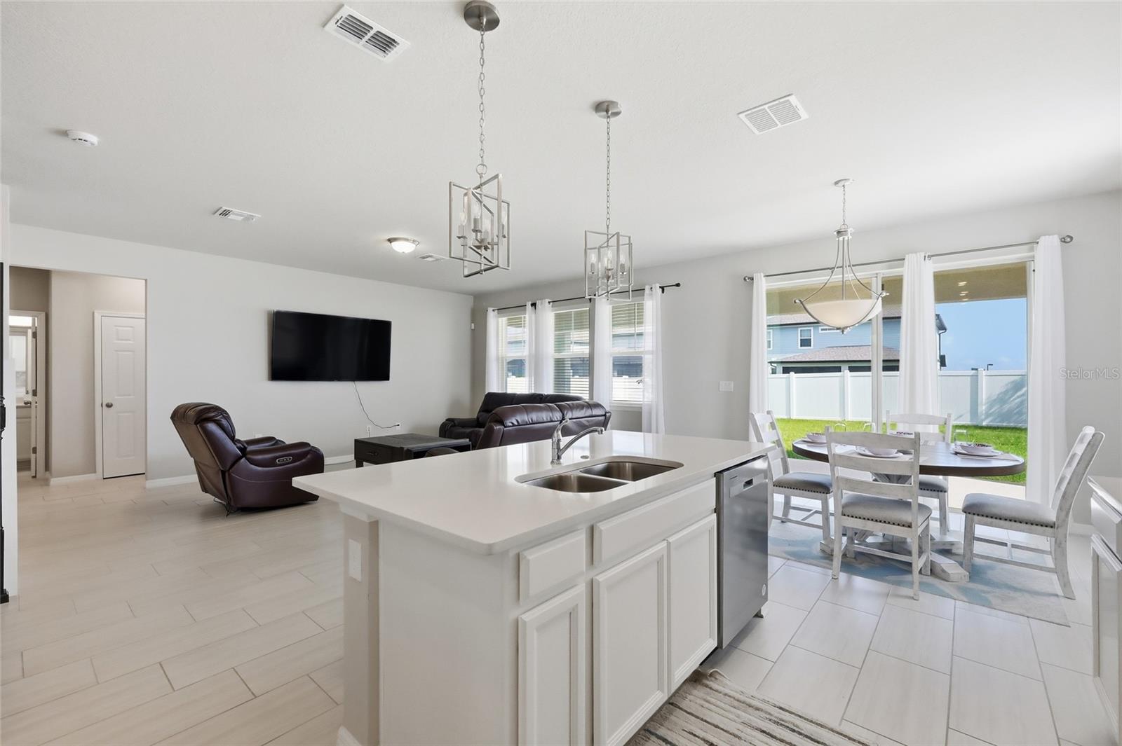 2252 CROSSBOW STREET, Clermont, FL 34715