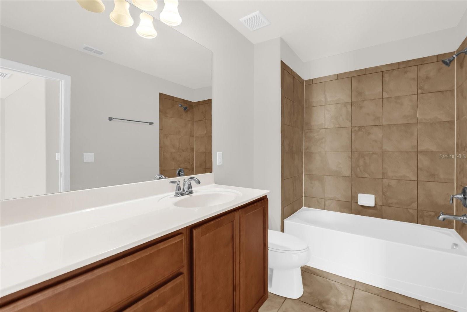 11932 LORENZA LANE, Orlando, FL 32827