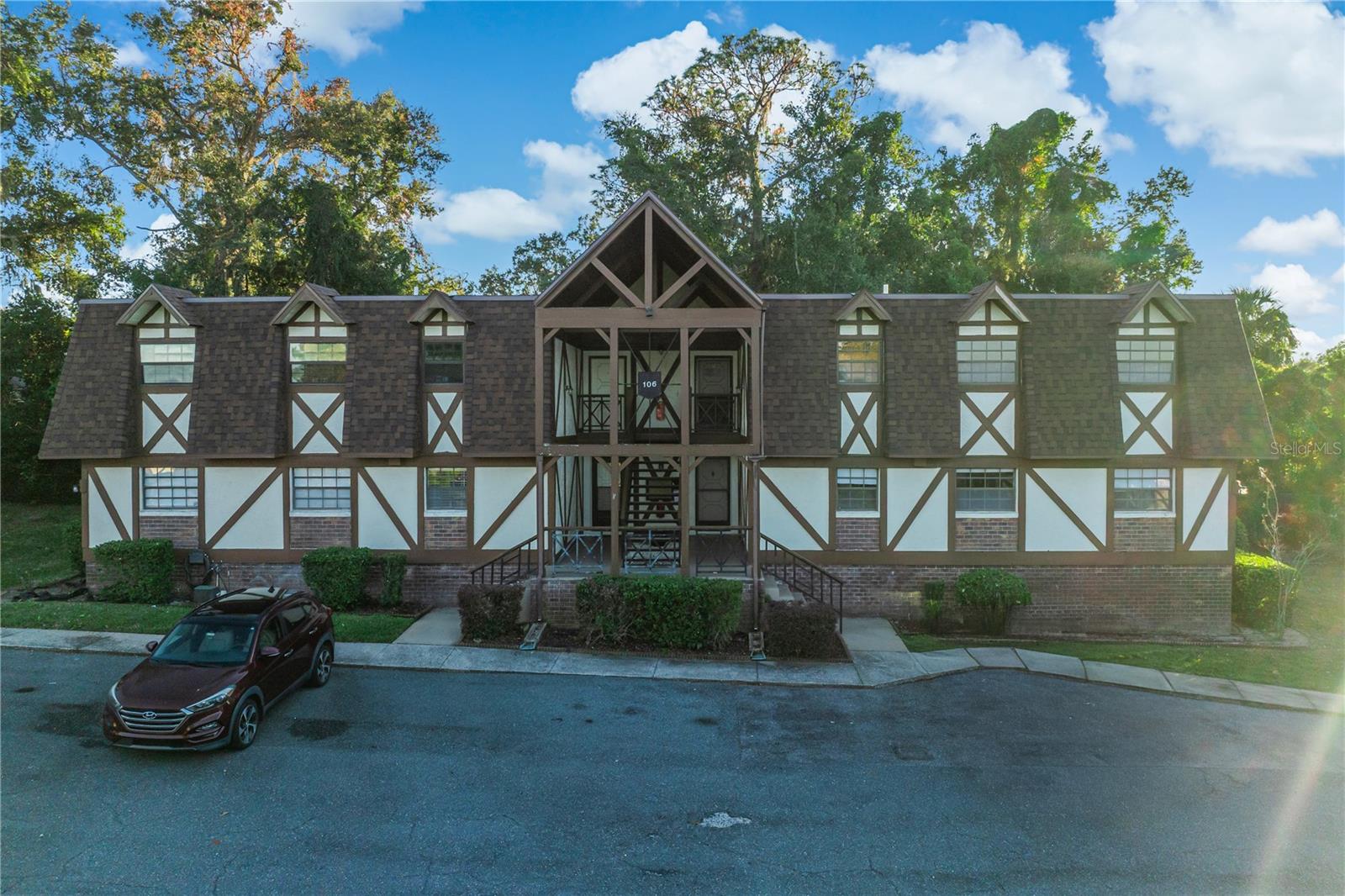 500 NEWELL HILL ROAD, #106D, Leesburg, FL 34748