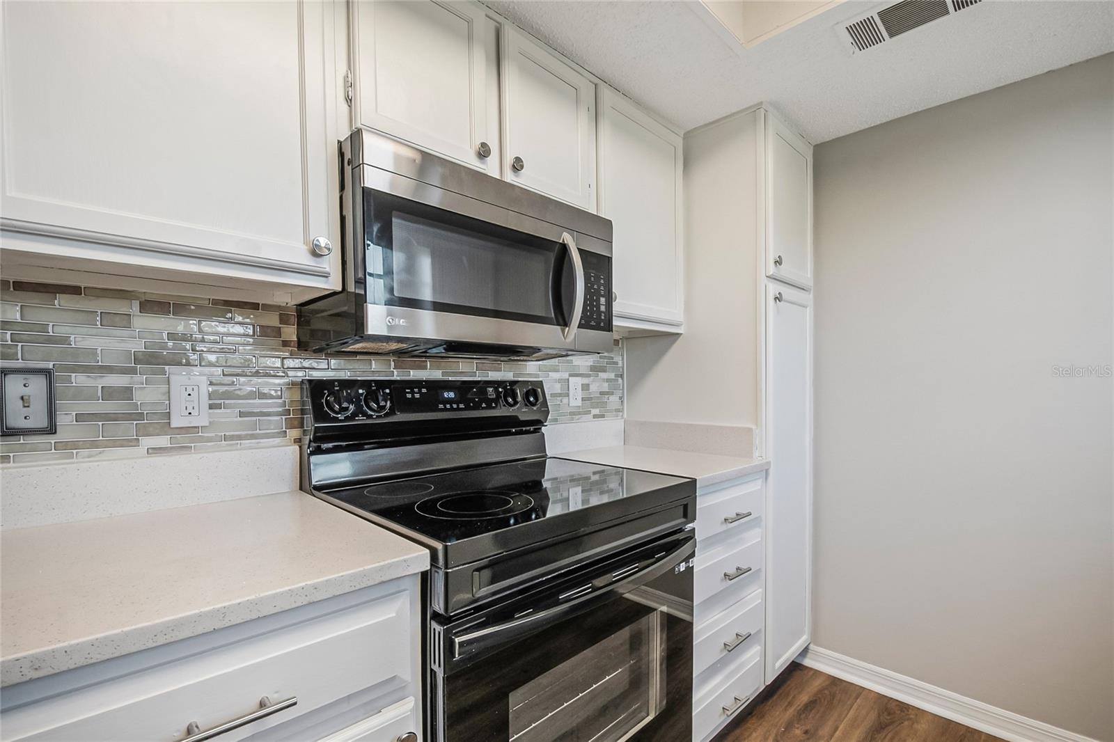 500 NEWELL HILL ROAD, #106D, Leesburg, FL 34748