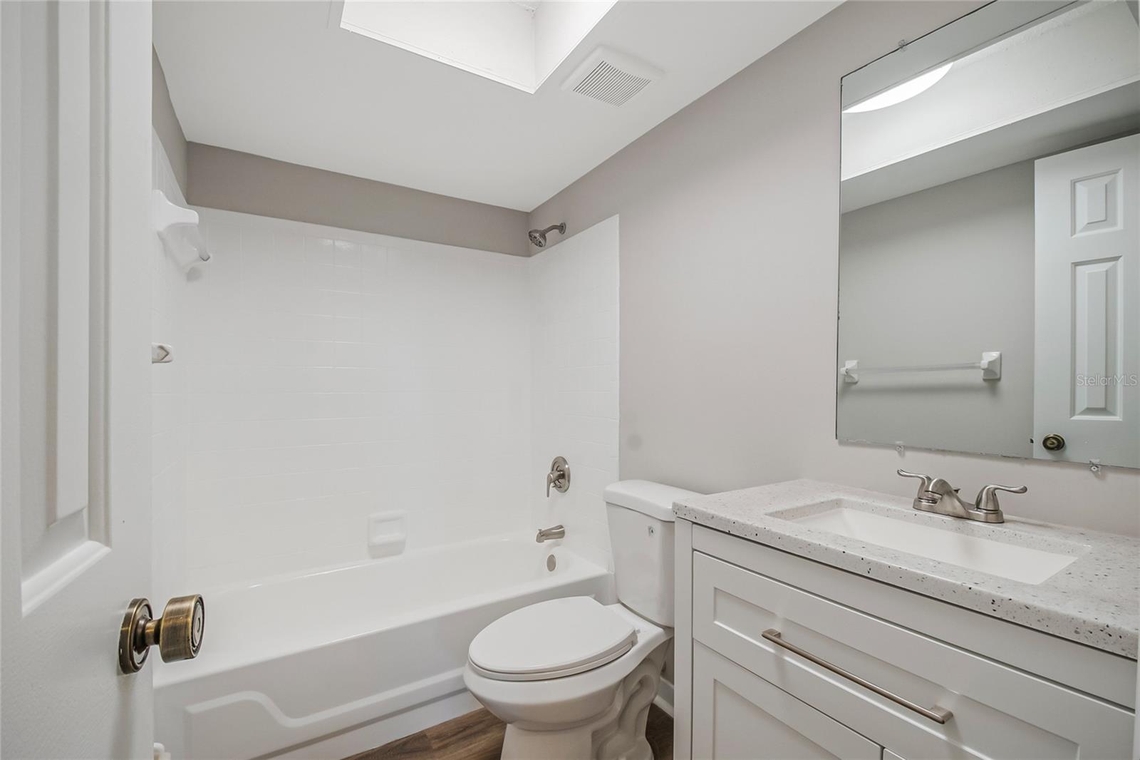 500 NEWELL HILL ROAD, #106D, Leesburg, FL 34748