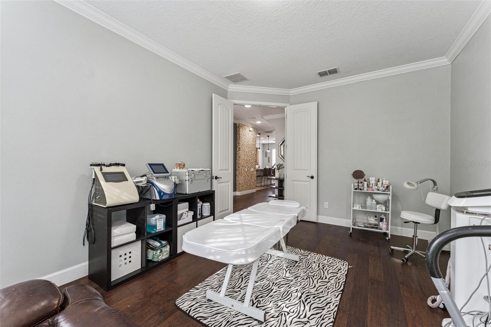 Office/ Den