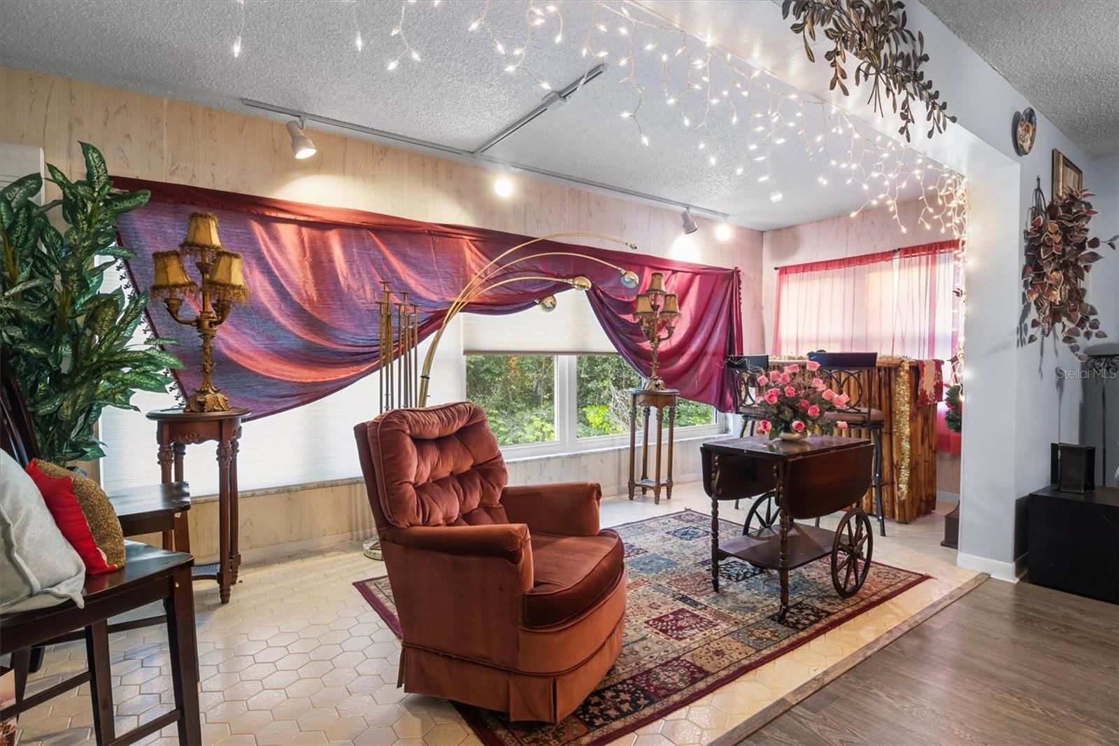 Extended living / Florida room