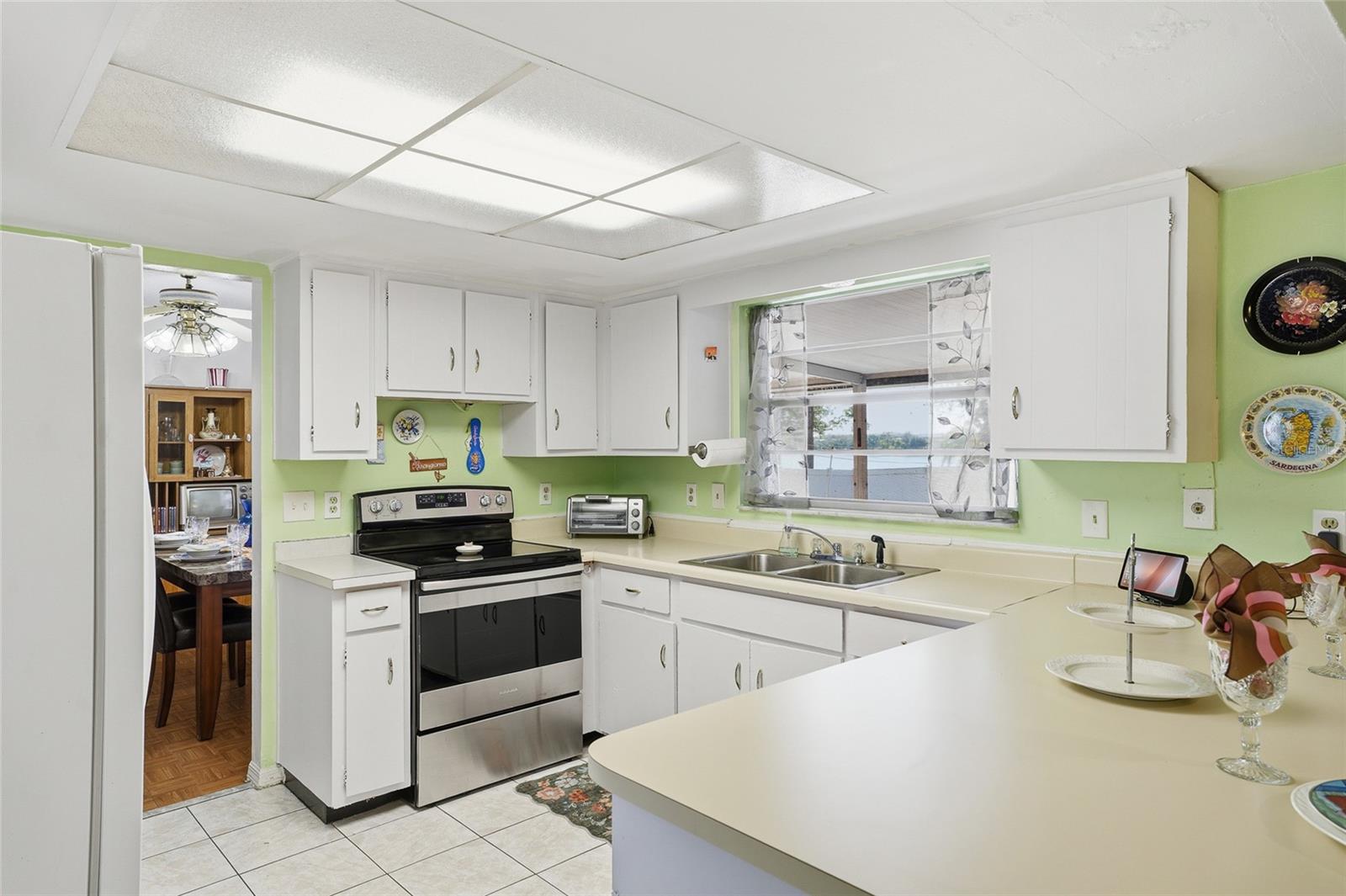 7002 CRESTLAKE DRIVE, Orlando, FL 32819
