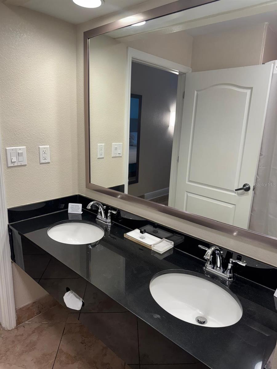 3000 MAINGATE LN, #319, Kissimmee, FL 34747