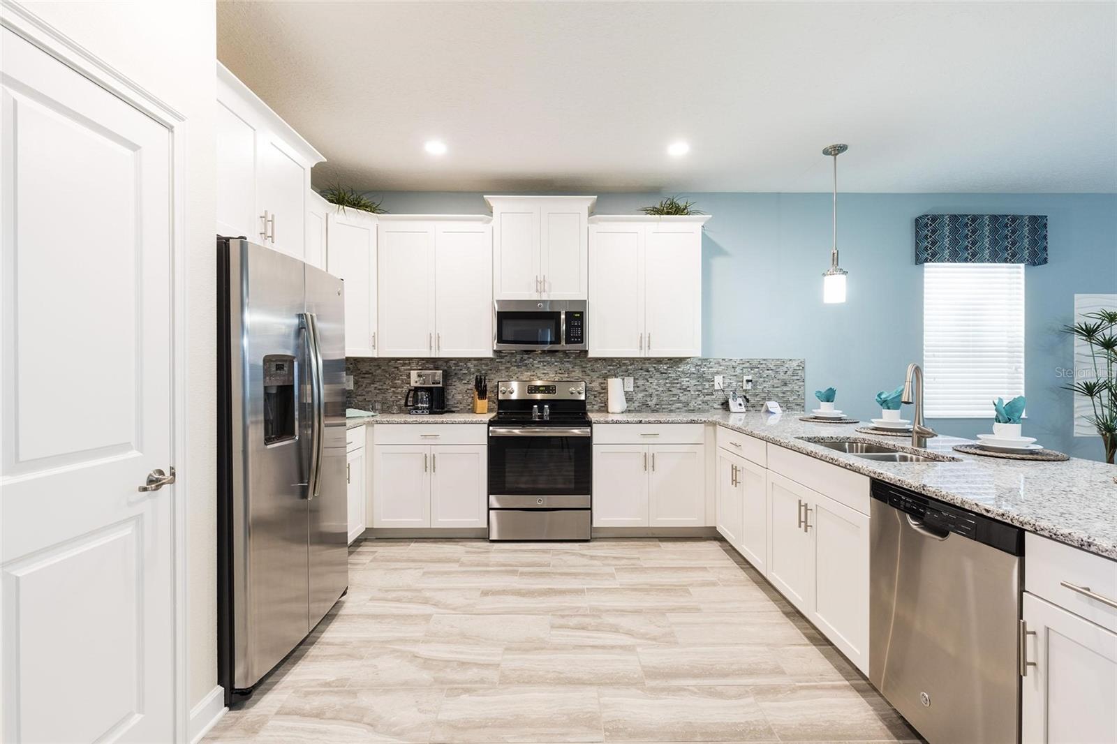 9045 STINGER DRIVE, Davenport, FL 33896
