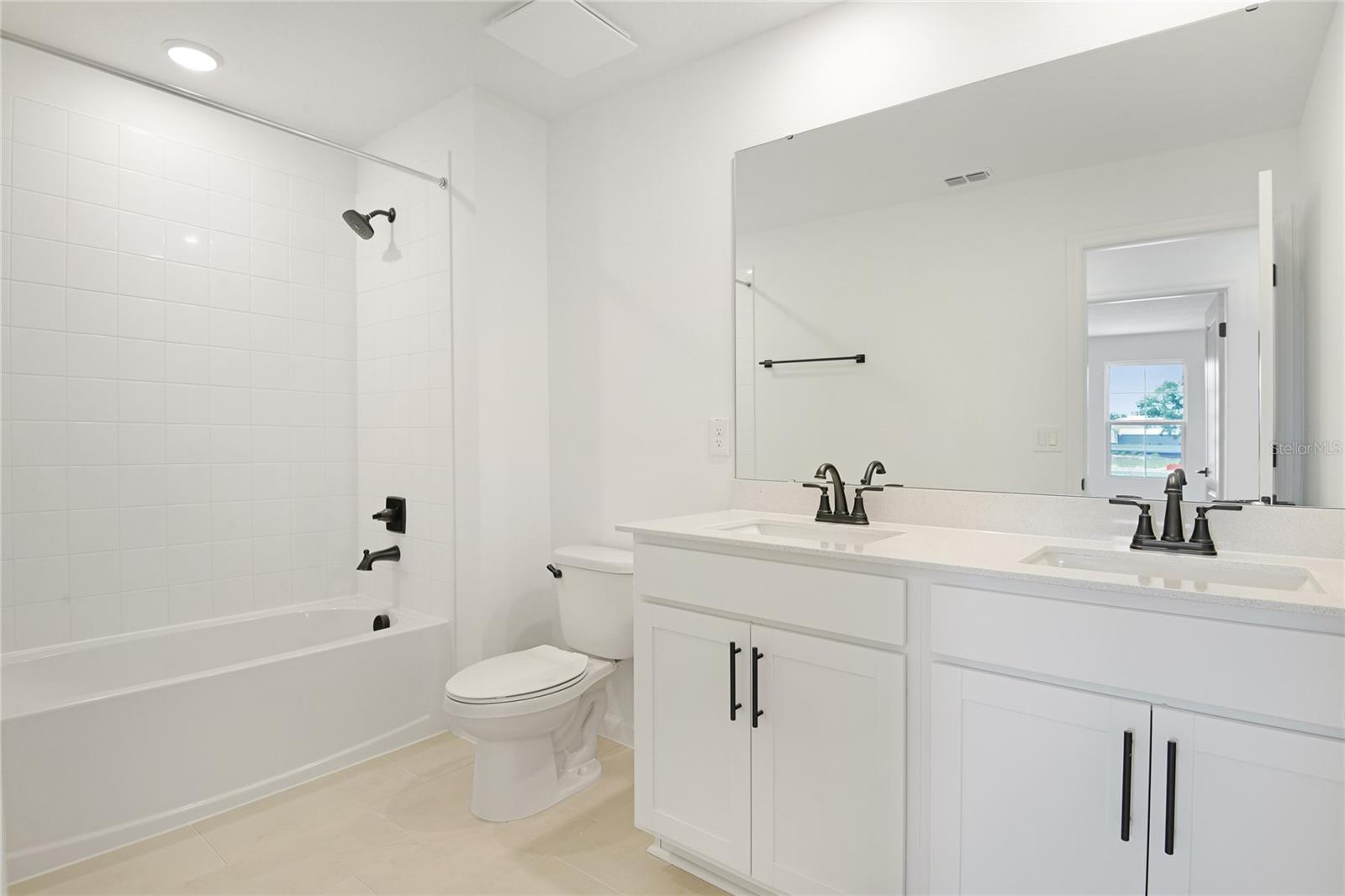 3481 MACCHI AVENUE, Tavares, FL 32778
