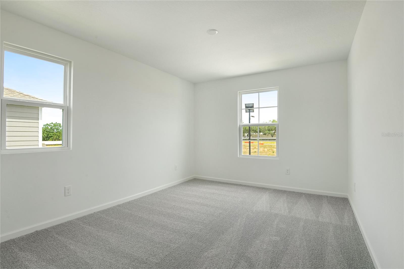 3481 MACCHI AVENUE, Tavares, FL 32778