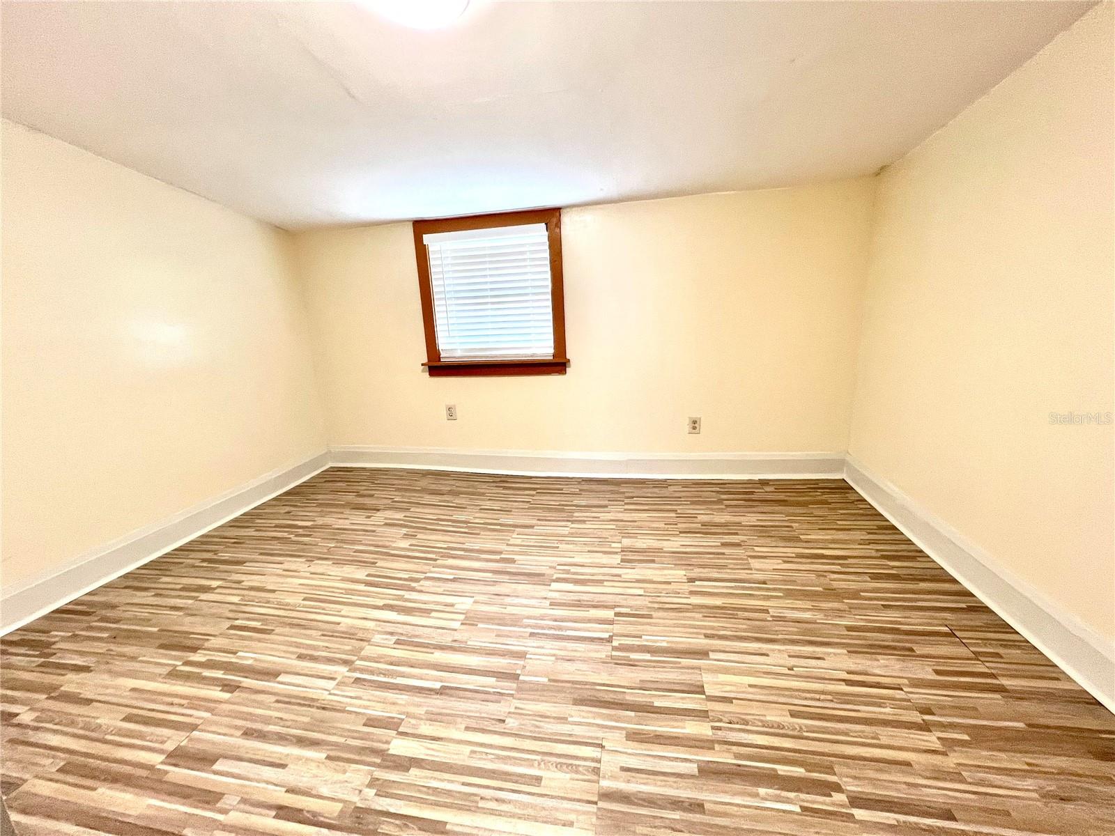343 WEAVER AVENUE, Lake Wales, FL 33853