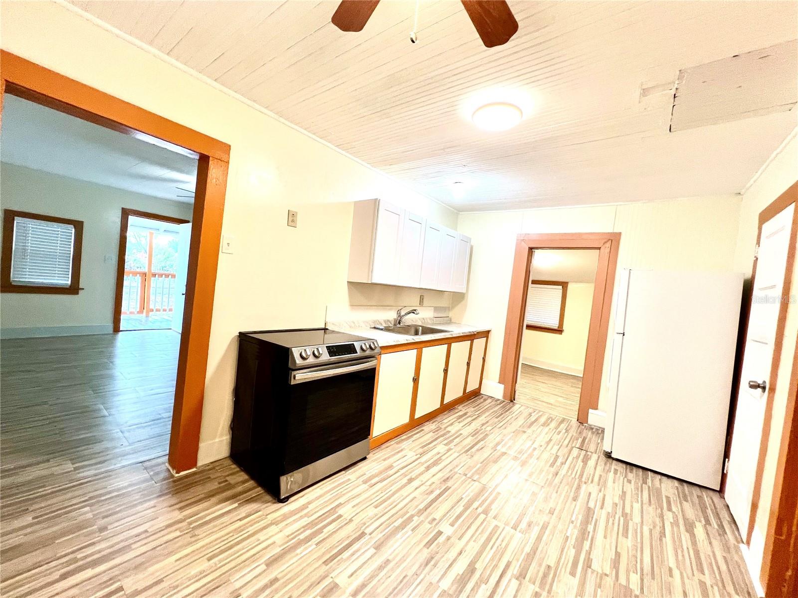 343 WEAVER AVENUE, Lake Wales, FL 33853