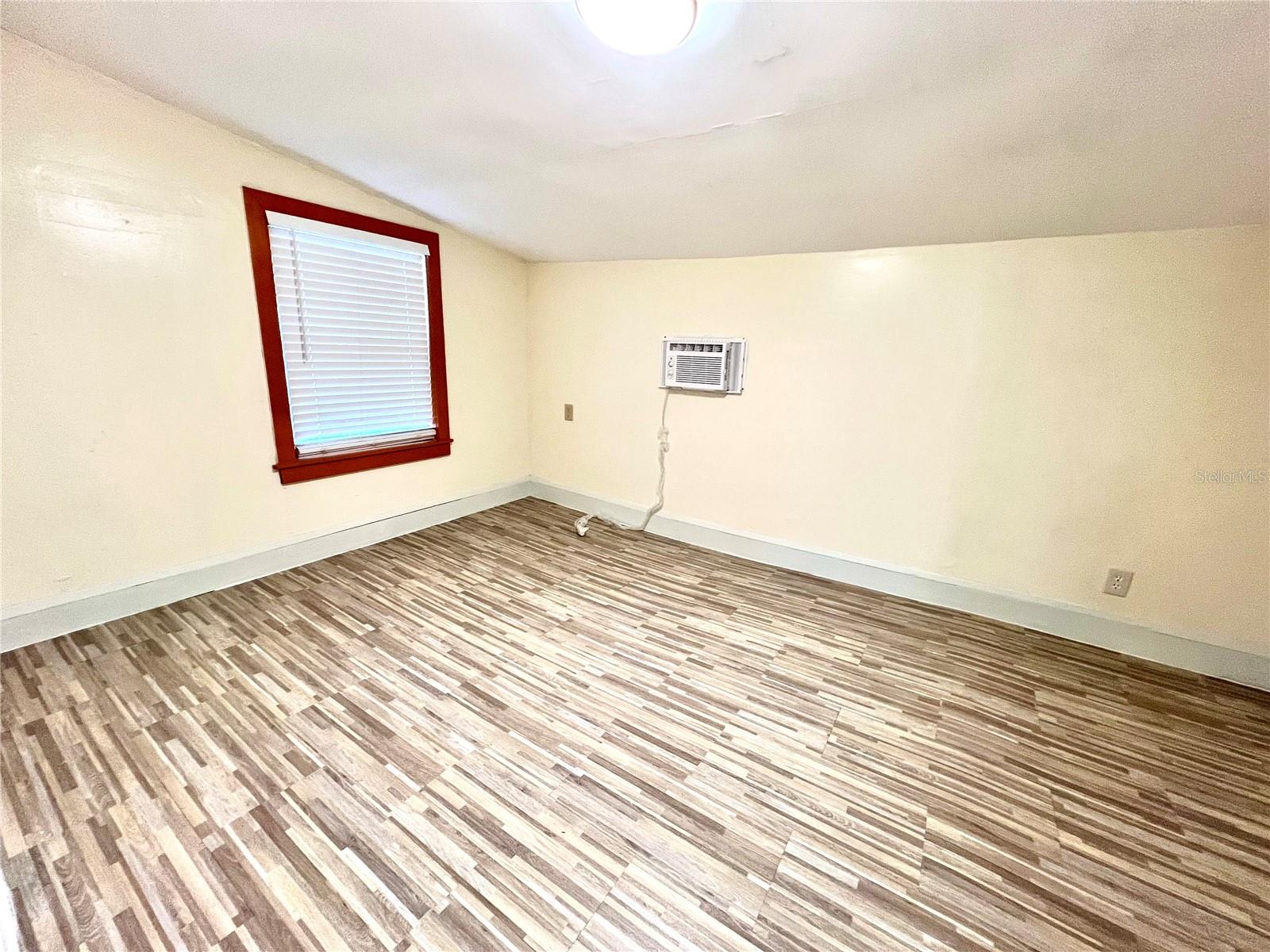 343 WEAVER AVENUE, Lake Wales, FL 33853
