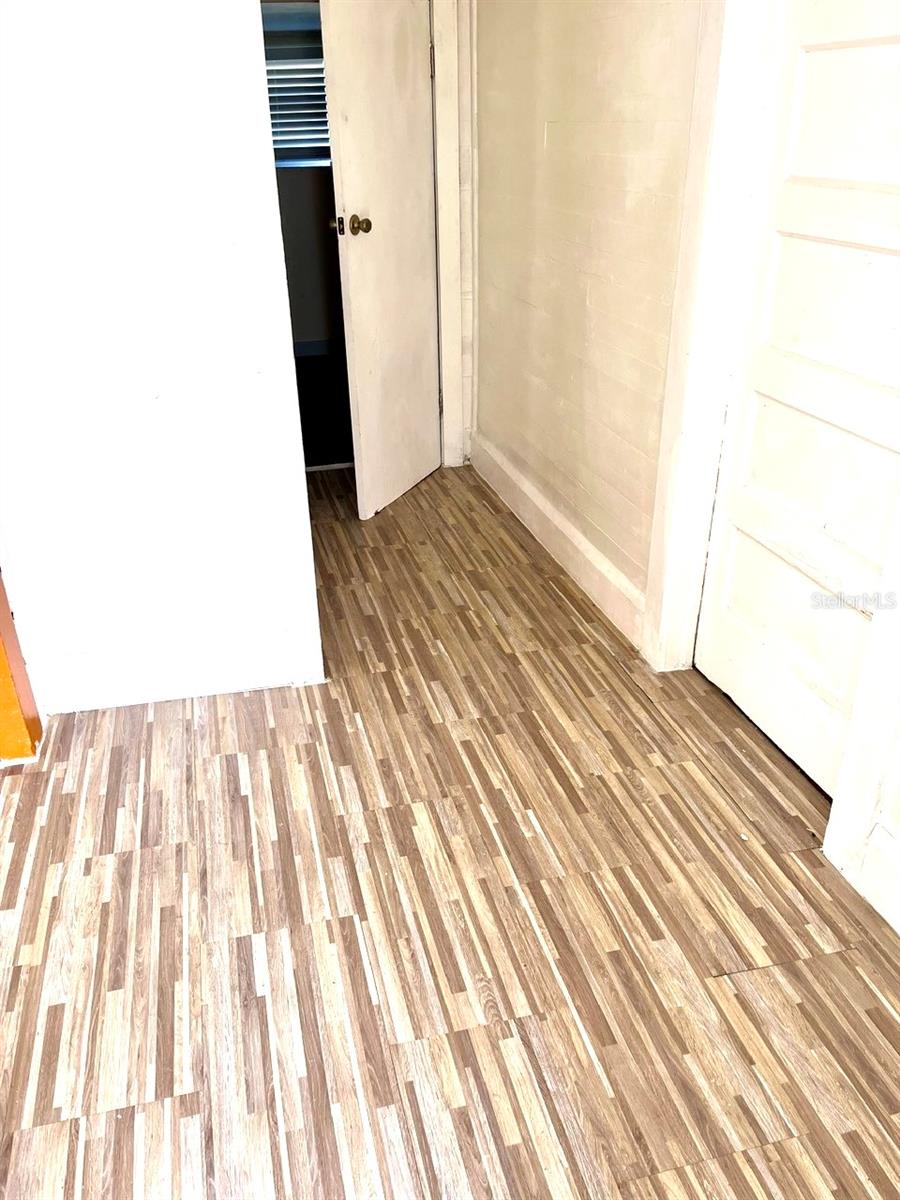 343 WEAVER AVENUE, Lake Wales, FL 33853