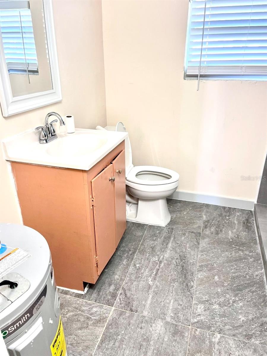 343 WEAVER AVENUE, Lake Wales, FL 33853