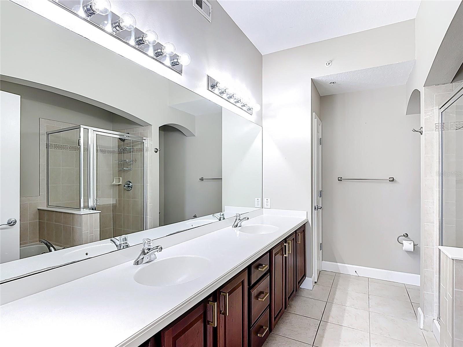 Owner's Bathroom