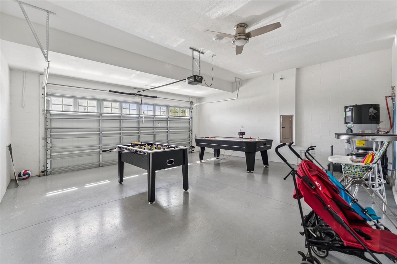 9038 STINGER DRIVE, Davenport, FL 33896