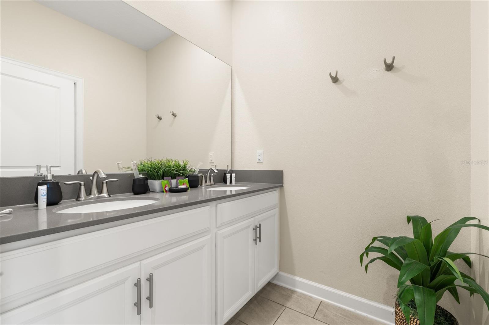 1176 CHALLENGE DRIVE, Davenport, FL 33896