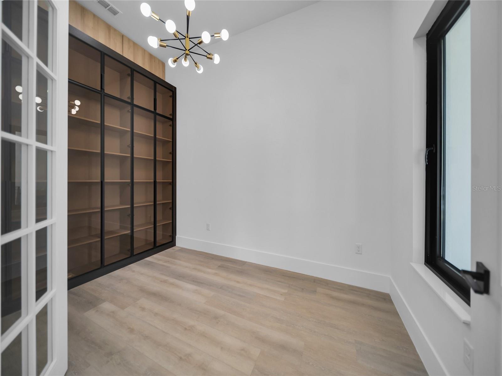 Office, study, or flex room