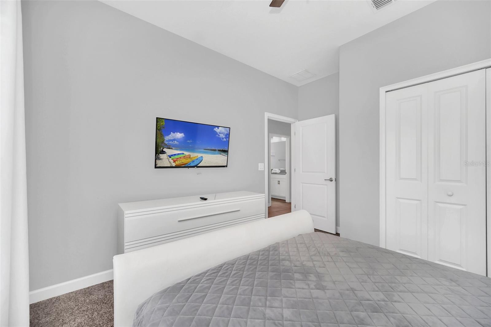 9017 DOGLEG DRIVE, Davenport, FL 33896