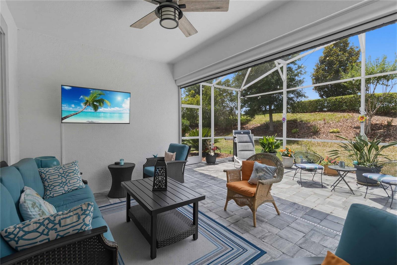 extended lanai with private view