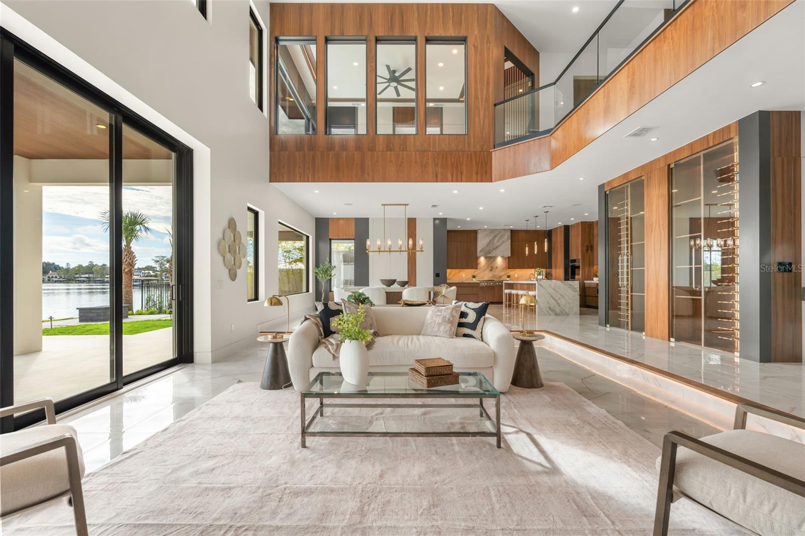 Temperature controlled wine display with capacity for more than 300 bottles