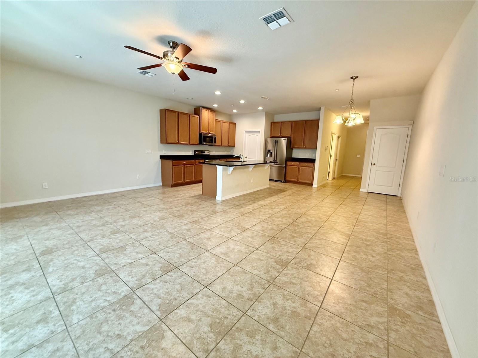 Living room/kitchen