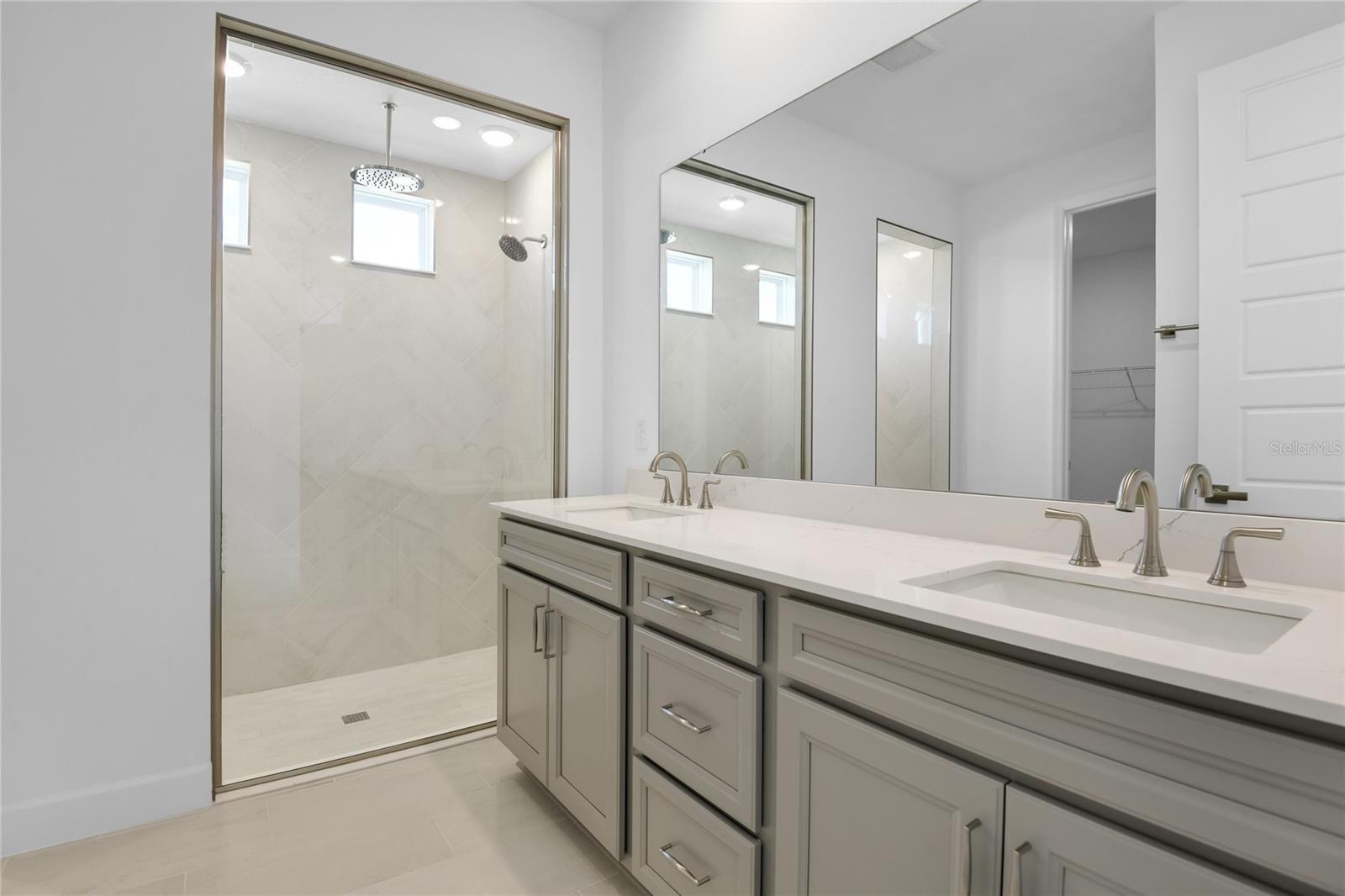 3040 WOODCLIFF LAKE CIRCLE, Clermont, FL 34711