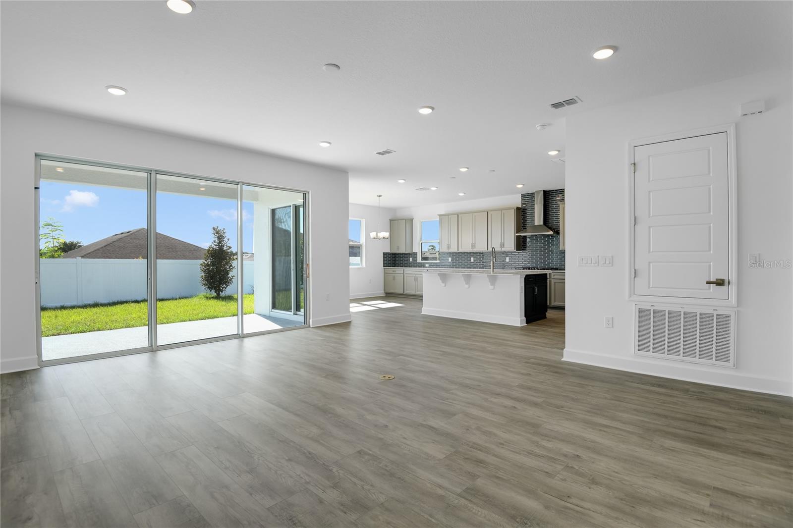 3040 WOODCLIFF LAKE CIRCLE, Clermont, FL 34711