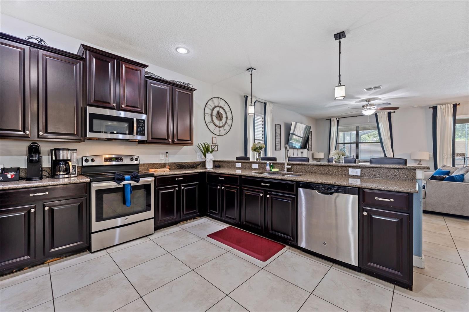 1530 MOON VALLEY DRIVE, Davenport, FL 33896