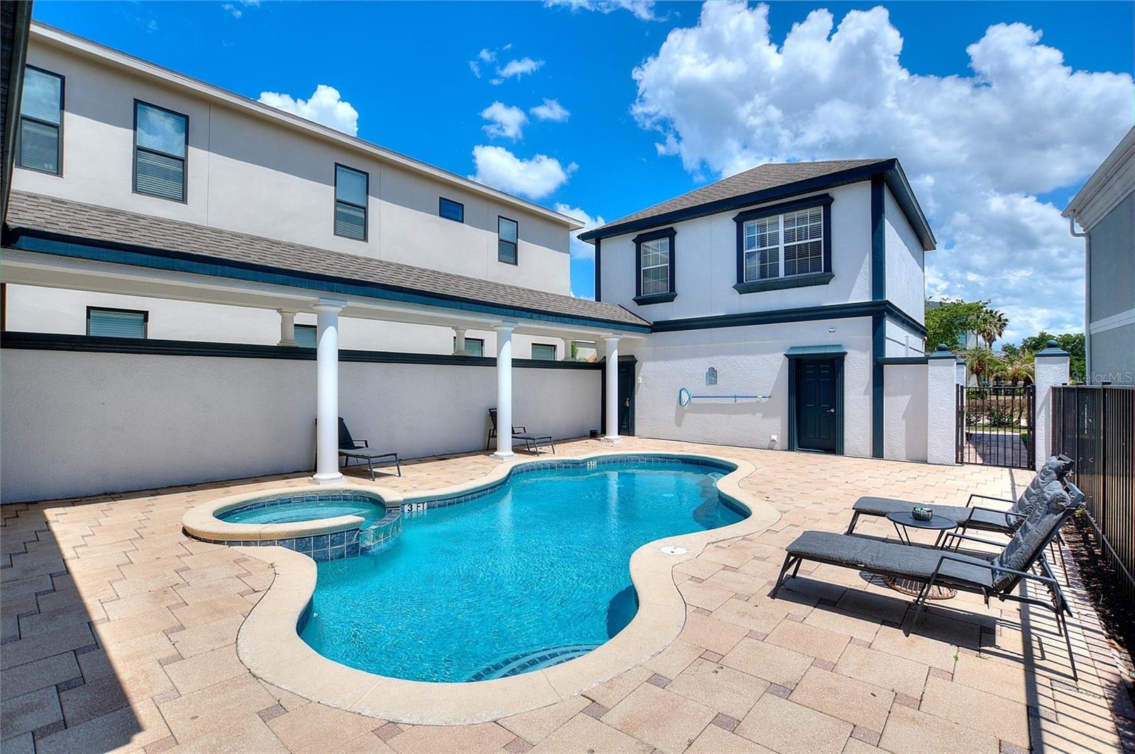 1524 EUSTON DR, Kissimmee, FL 34747