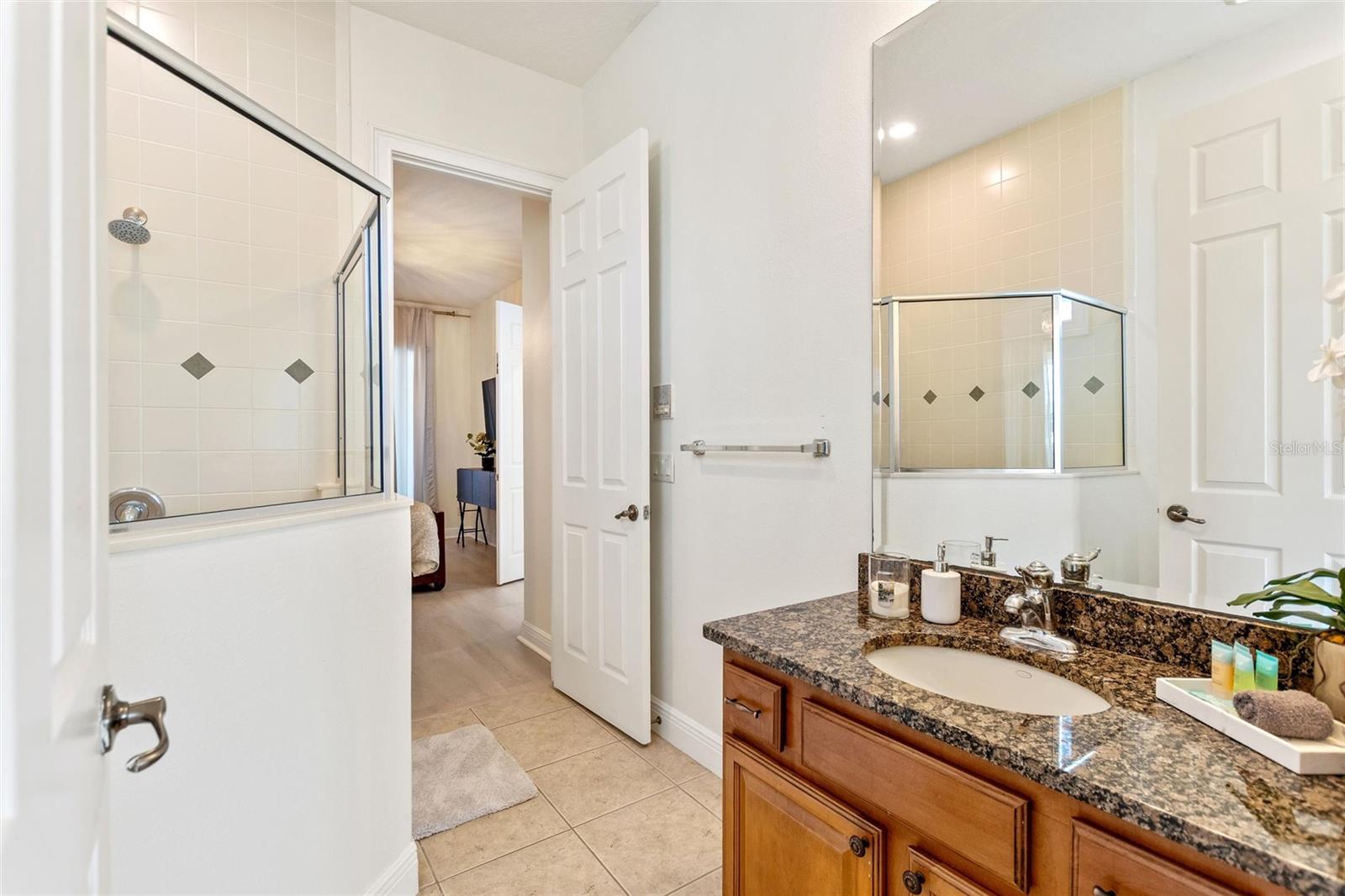 1524 EUSTON DR, Kissimmee, FL 34747