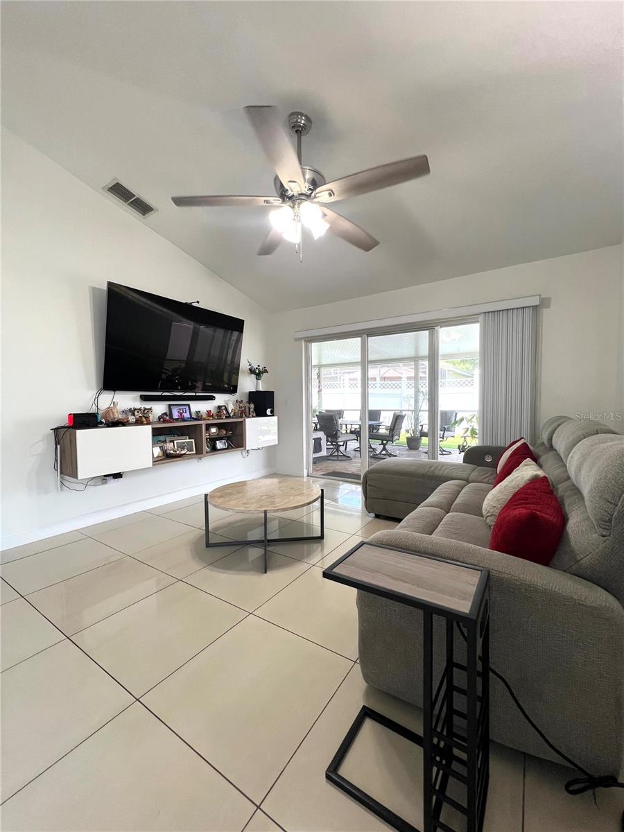 3244 HERONS POINT CIRCLE, Kissimmee, FL 34741