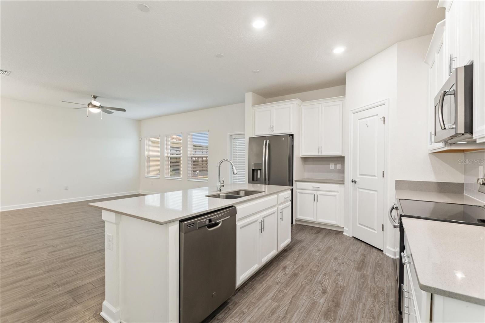 8801 BETH PAGE LANE, Davenport, FL 33896