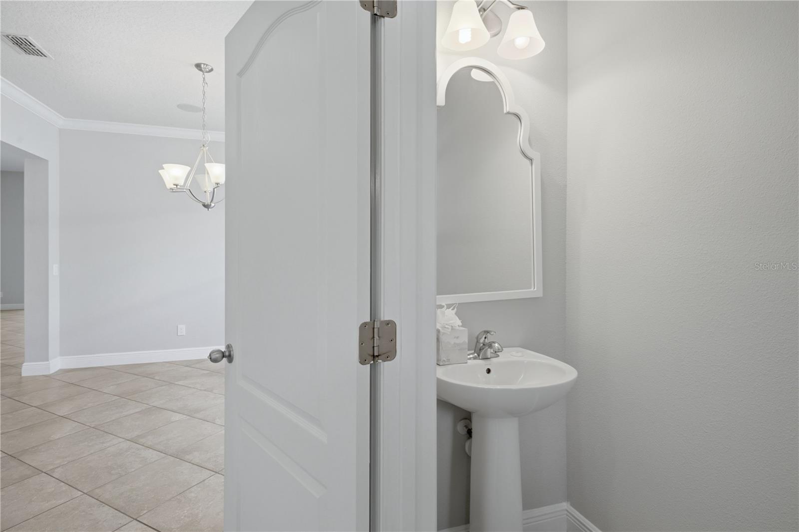 6023 W TOWN CENTER BOULEVARD, Orlando, FL 32837