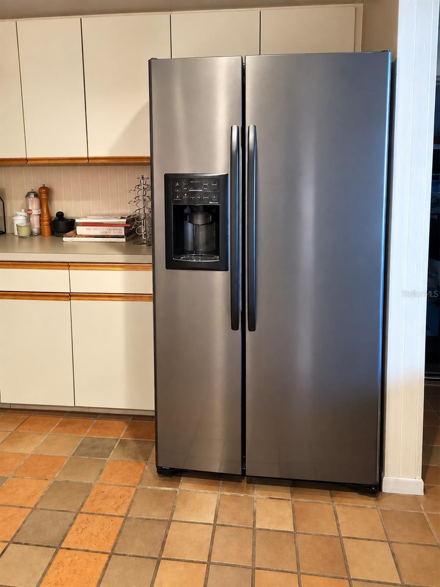 Stainless steel Refrigerator