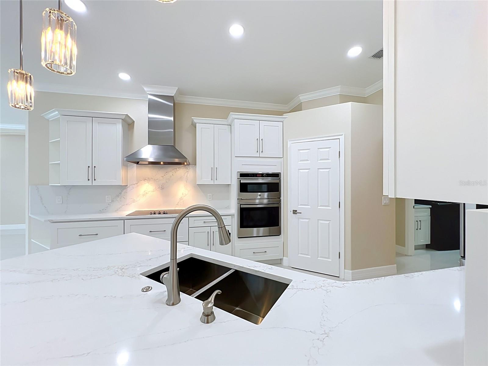 7426 POINTE VENEZIA DRIVE, Orlando, FL 32836 7426 POINTE VENEZIA DRIVE, Orlando, FL 32836