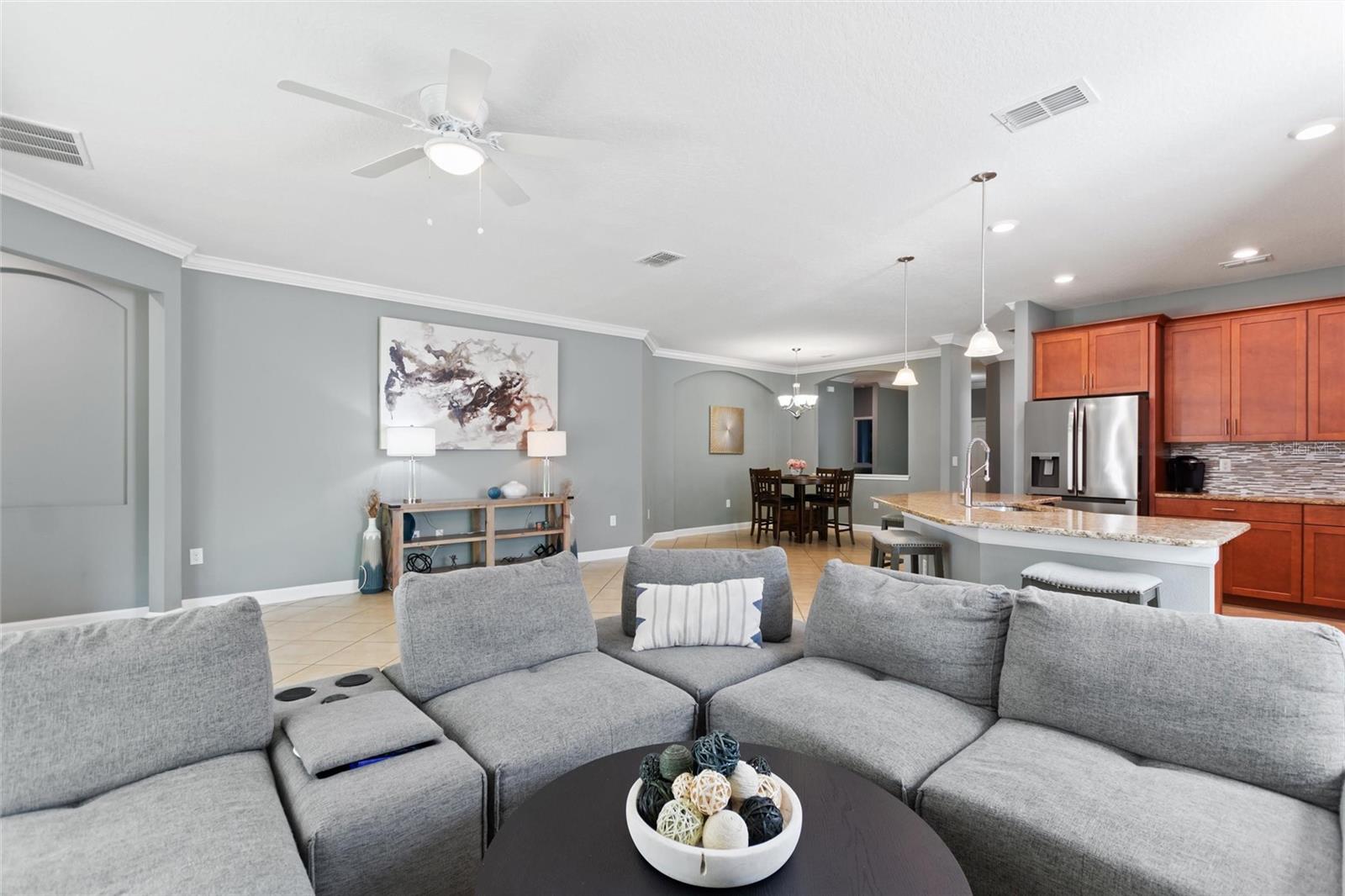 1414 CLUBMAN DR, Davenport, FL 33896