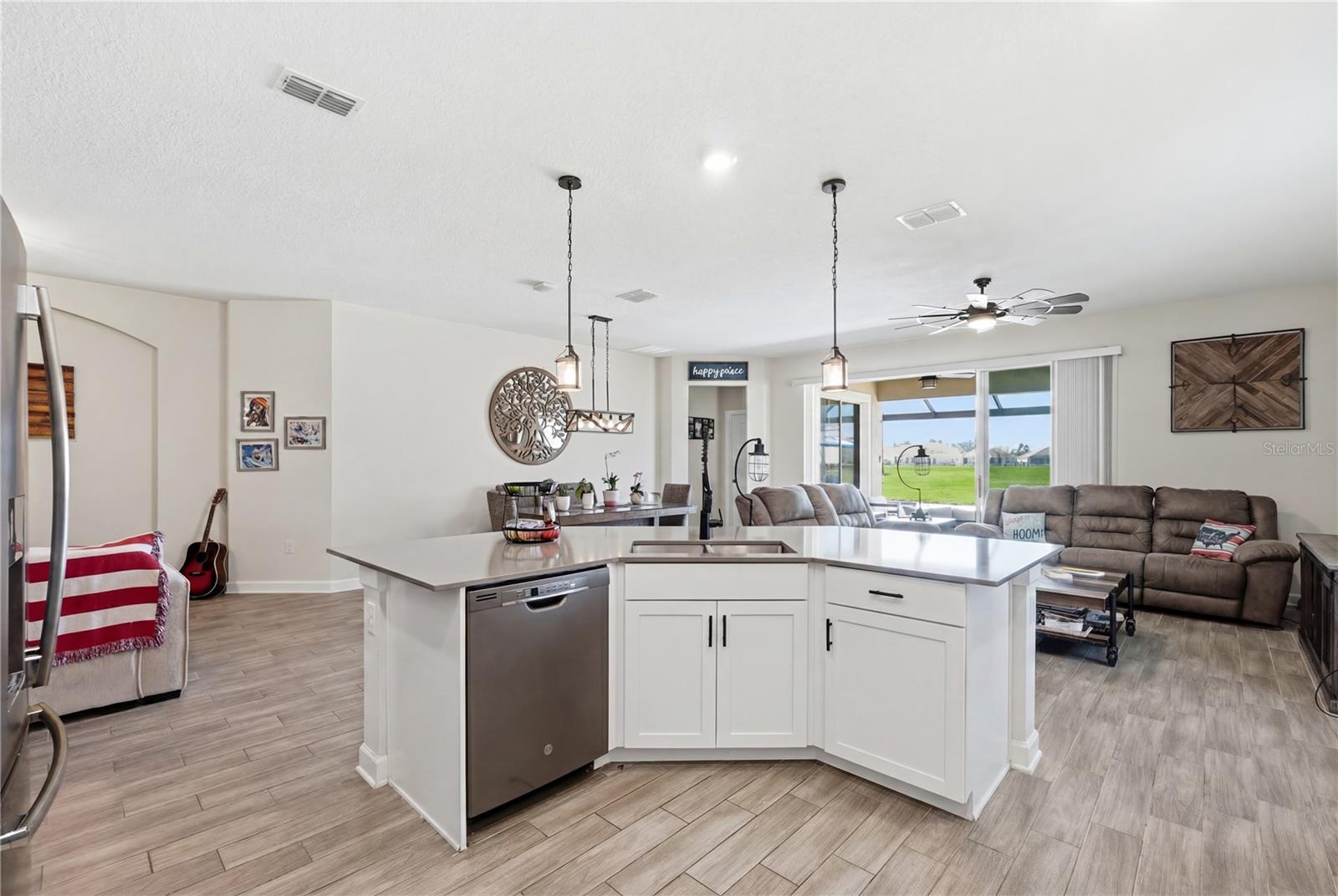 8954 FLUFFY LIE COURT, Davenport, FL 33896 8954 FLUFFY LIE COURT, Davenport, FL 33896