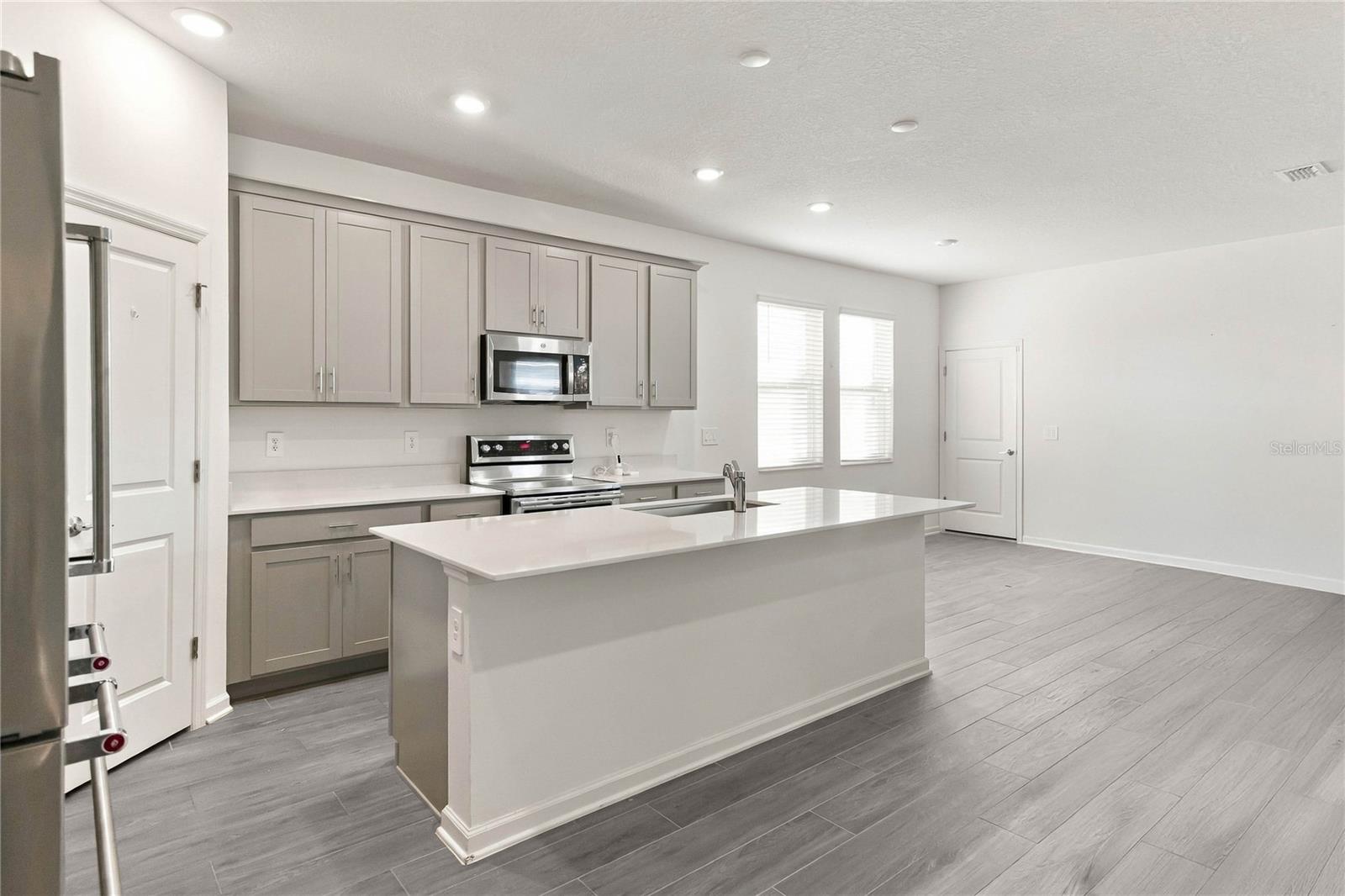Kitchen Island Kitchen Island