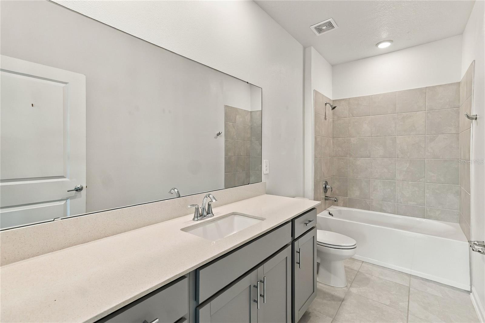 Upstair Bathroom