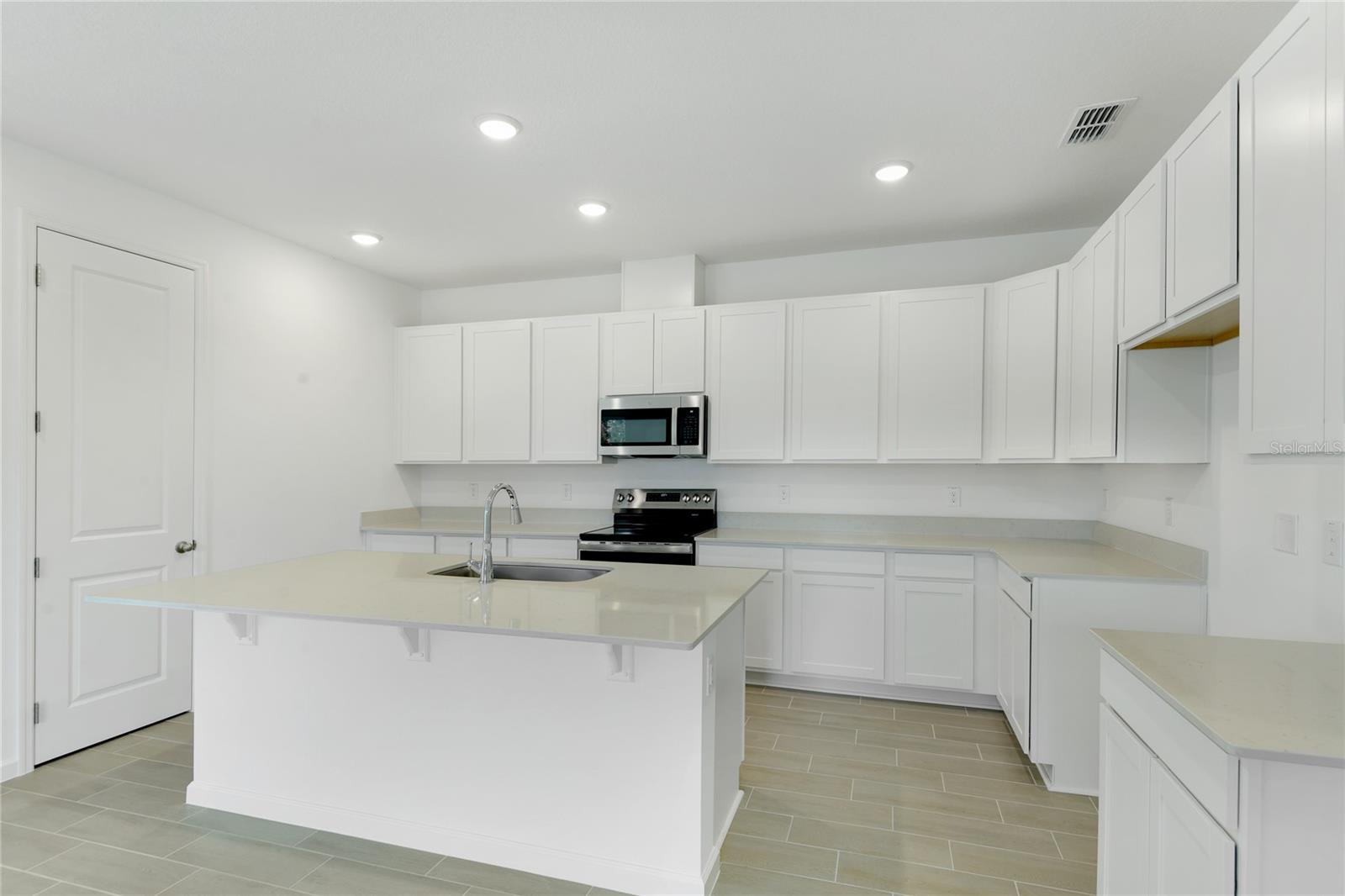 1766 CARNELIAN STREET, Deland, FL 32720 1766 CARNELIAN STREET, Deland, FL 32720